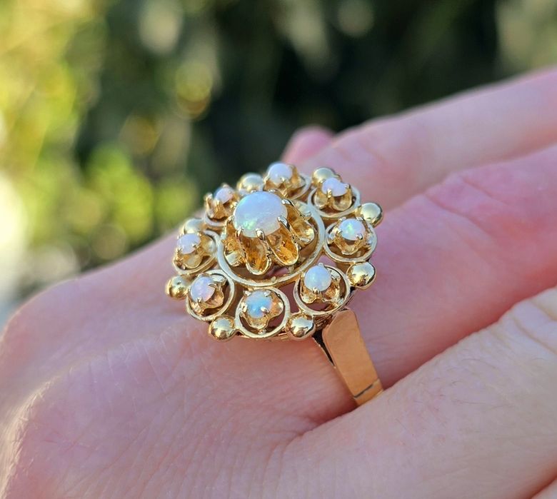 Inel din aur galben 18k cu opale naturale, handmade