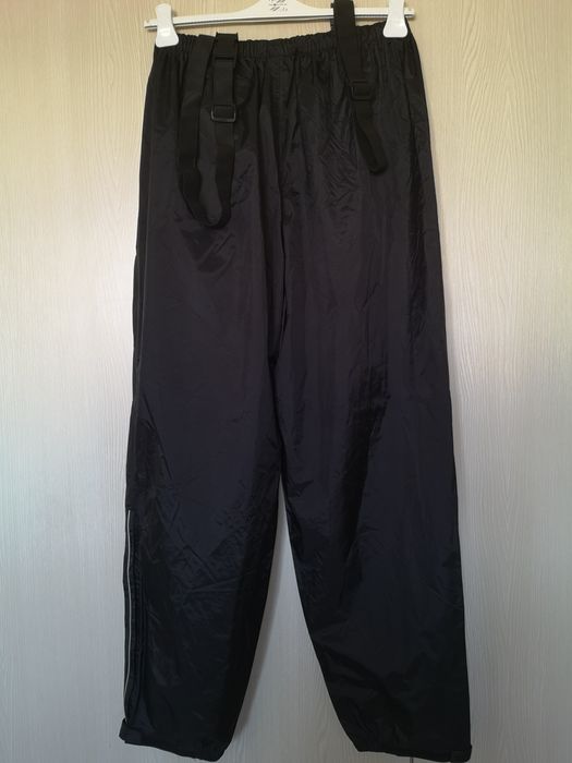 Pantaloni ploaie proof  impermeabili M si L