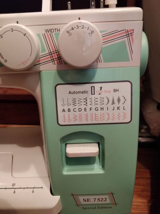 Швейная машинка Janome SE 7522 Special Edition
