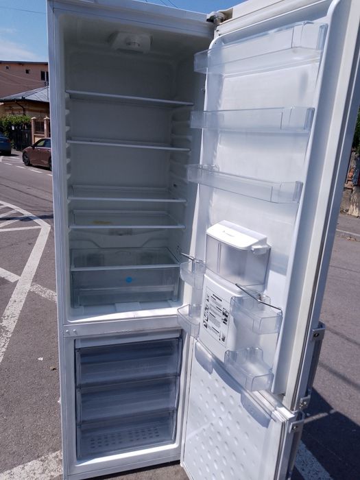 Frigider arctic 240litri combina frigorifica Beko arctic Indesit