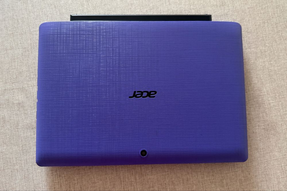 2 в 1 ЛАПТОП / ТАБЛЕТ Acer Aspire Switch +  подаръци
