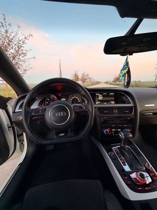 Audi A5 Vând Audi A5 Sportback Alb - Automat, S-Line