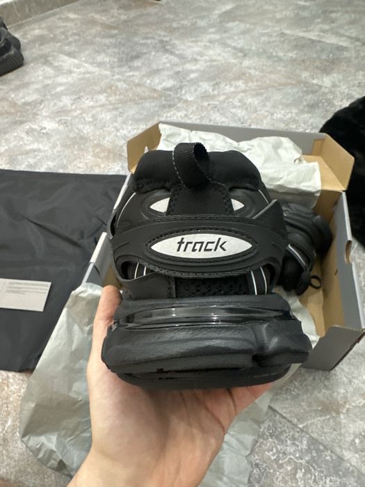 Balenciaga Track Black