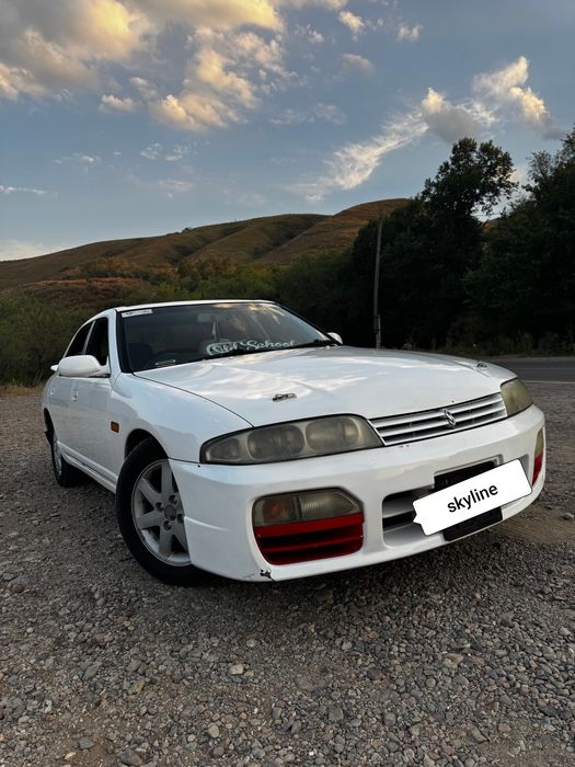 Nissan skyline r33