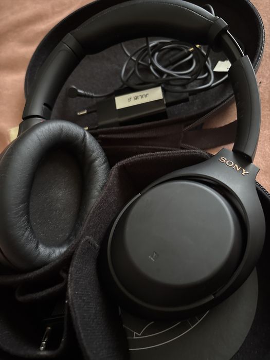 Căști Wireless Sony WH-1000XM4 Black – Pachet Complet, Stare Excelentă