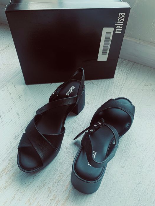 Сандали Melissa черни