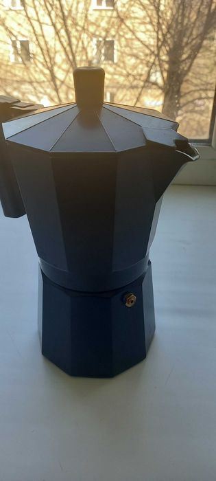 Продается кофеварка Aceline