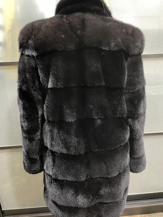 Продам норковую шубу