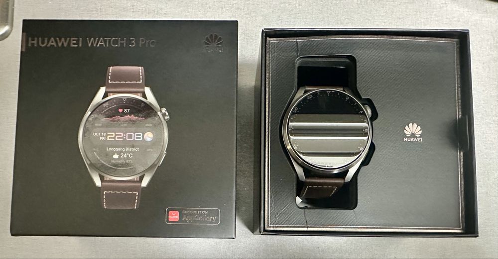 Смарт часовник HUAWEI 3 Pro