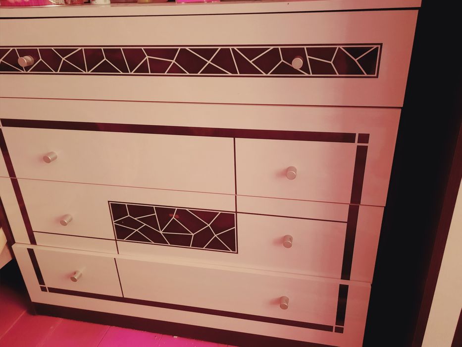 Спальни мебель тумбочка