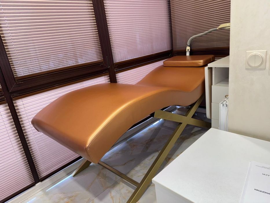 Кушетка для лашмейкнра