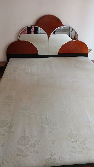 Продавам спално обзавеждане