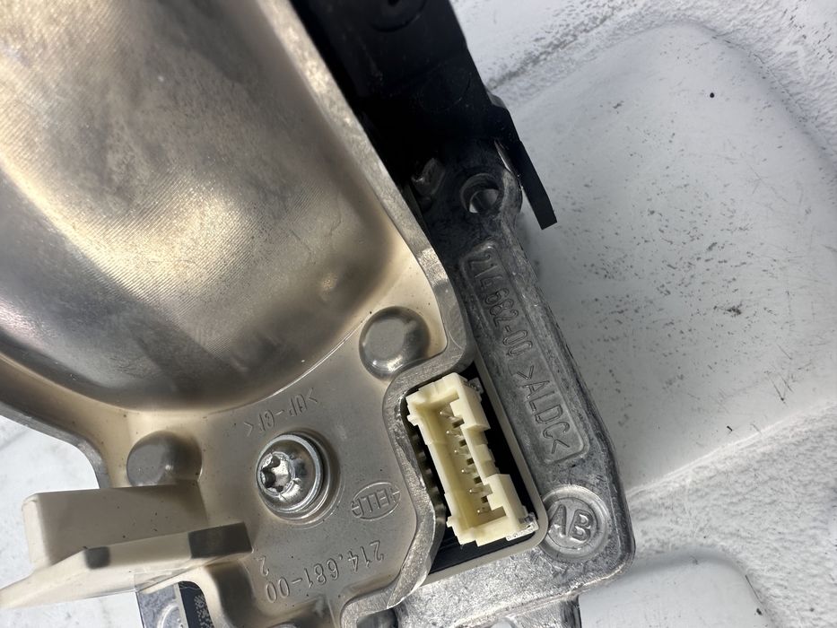 Модул фар AUDI A7 C8 HD MATRIX 214682-00