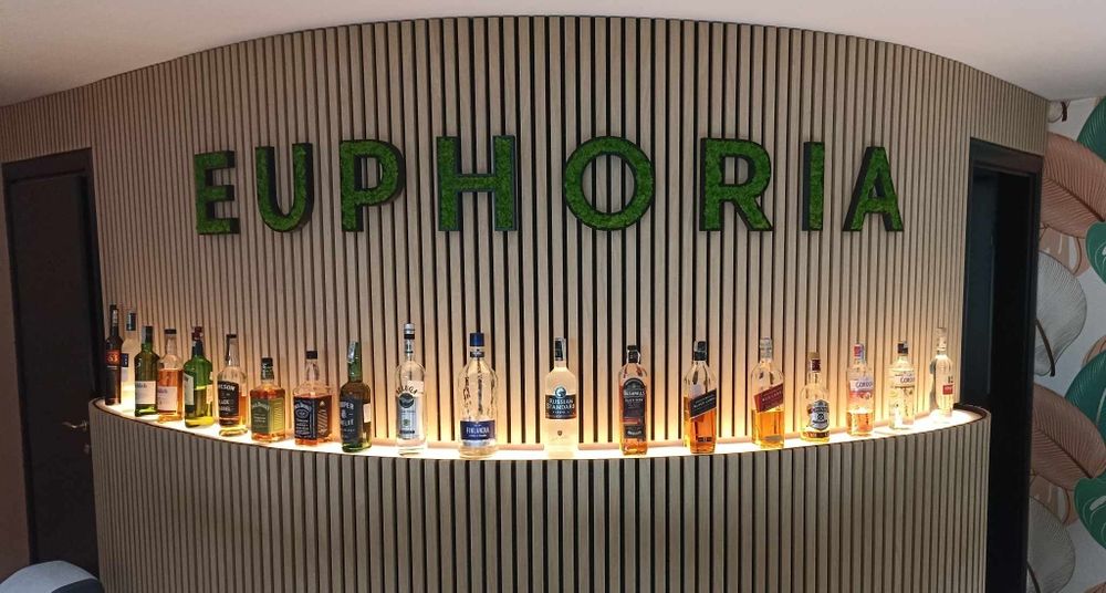 Надписи, лого, обемни букви, декорирани със скандинавски мъх