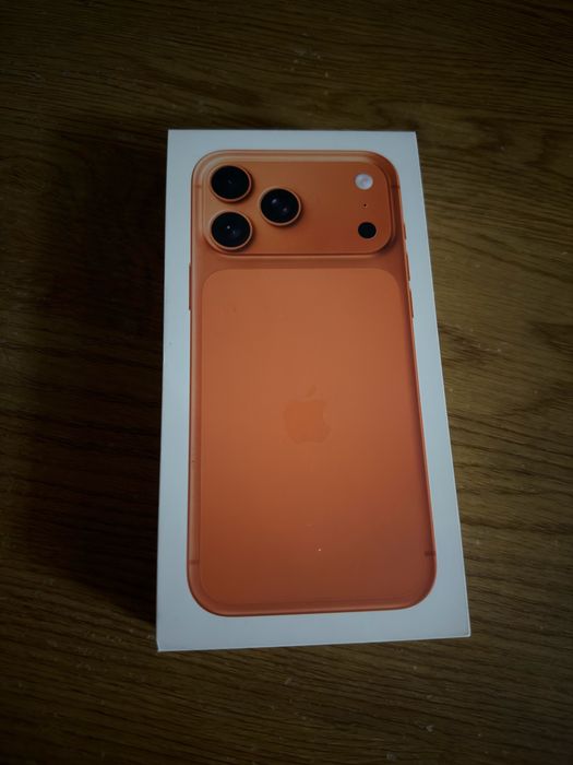 Iphone 17 pro max 256/ гарантия до 08.2027