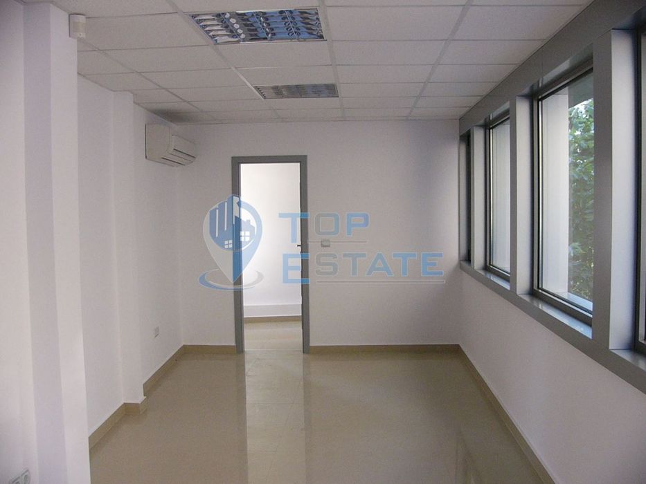 Продава се Магазин в Велико Търново, Център - 65 кв.м за 1493 €/кв.м - Снимка #1