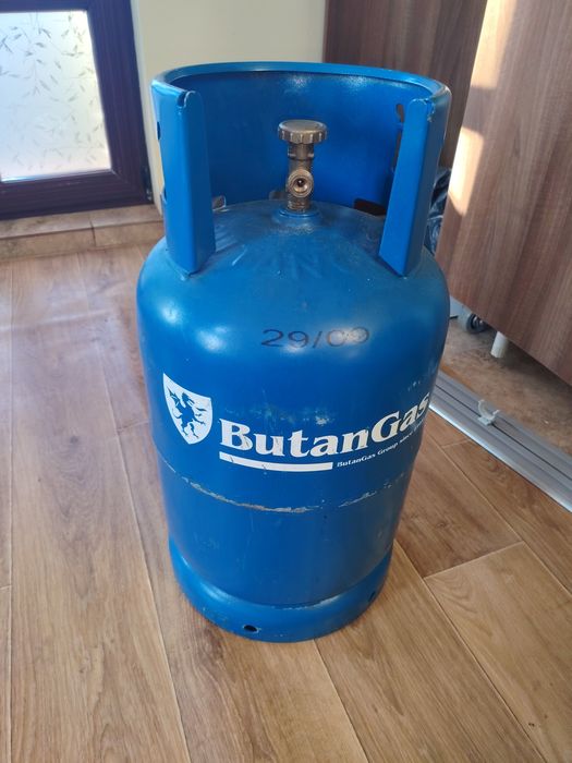 Butelie cu guler