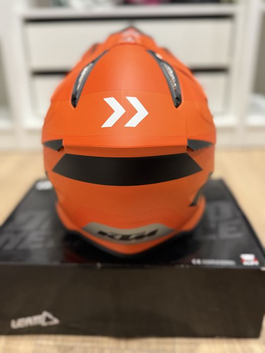 Каска Airoh Aviator 2.3 KTM размер М