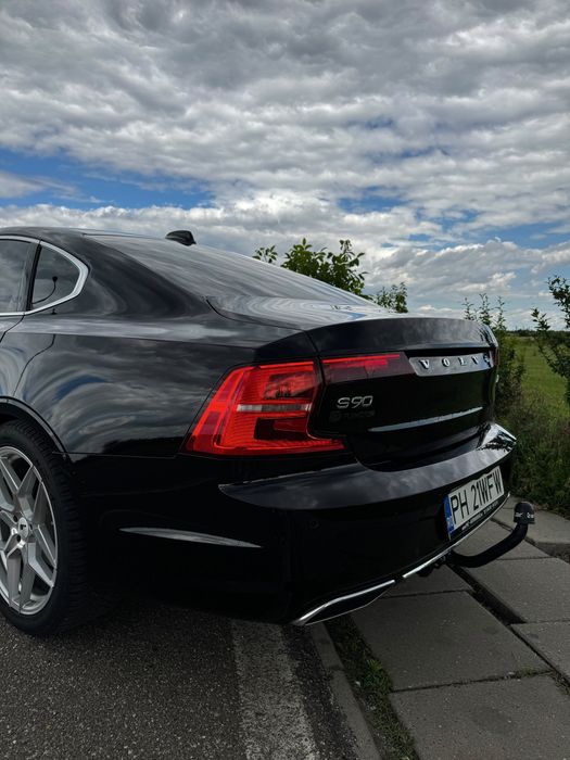 Volvo s90 inscription