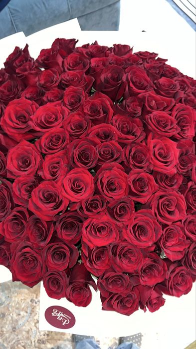 101 красные розы
