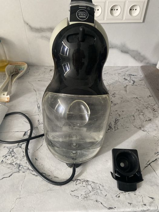 Капсульная кофе машина Dolce gusto