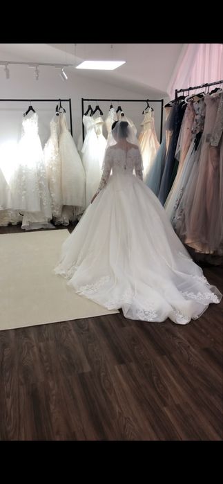 Свадебное платье