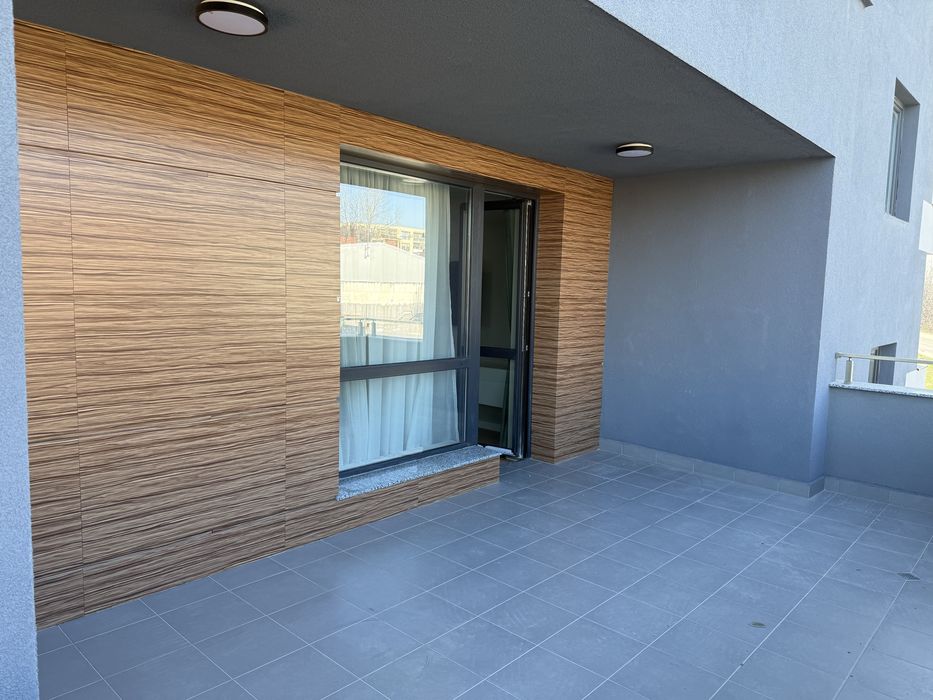 Продава се Двустаен апартамент в Пловдив, Остромила - 84 кв.м за 911 €/кв.м - Снимка #8