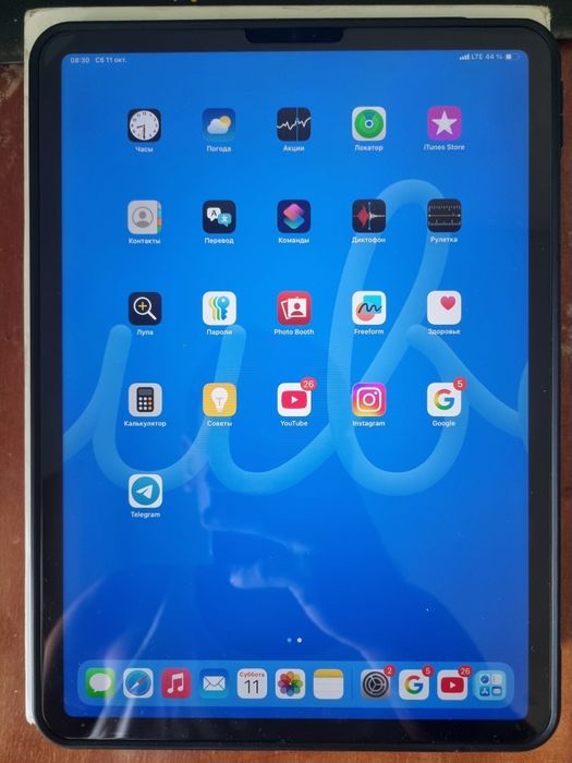 IPad pro 4 pokoleny 11 drum 256 gb plus Sim card