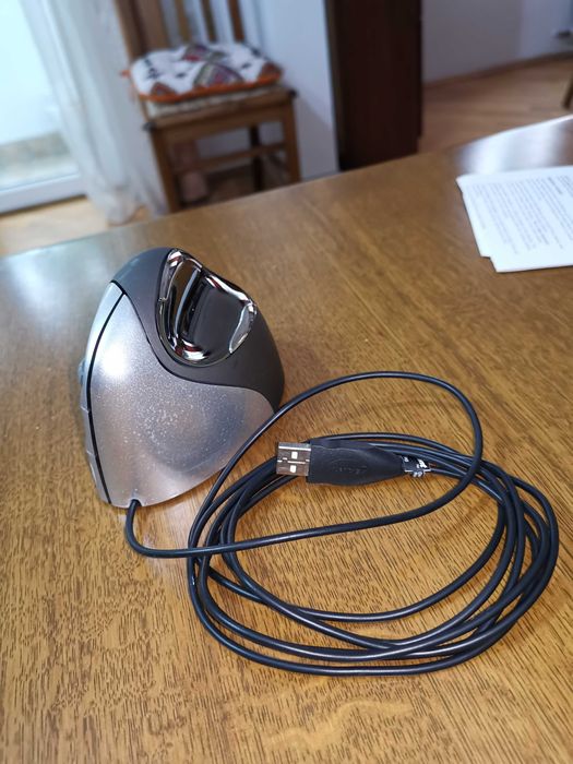 Ергономична вертикална мишка за дясна ръка Evoluent