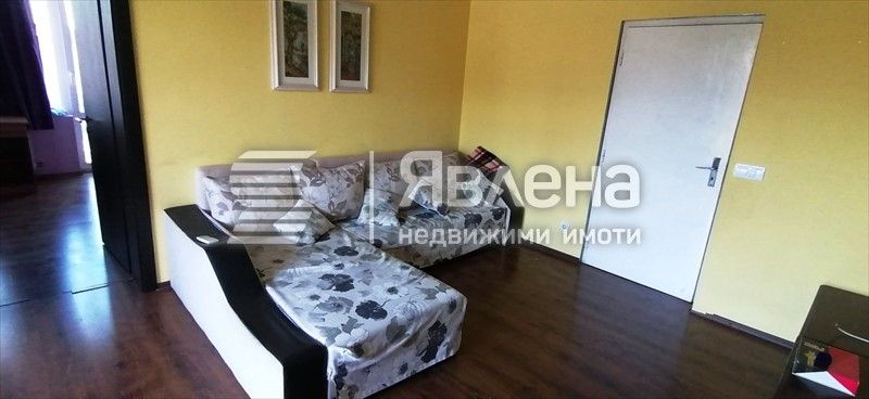Продава се Етаж от къща в Чирпан - 200 кв.м за 563 €/кв.м - Снимка #3