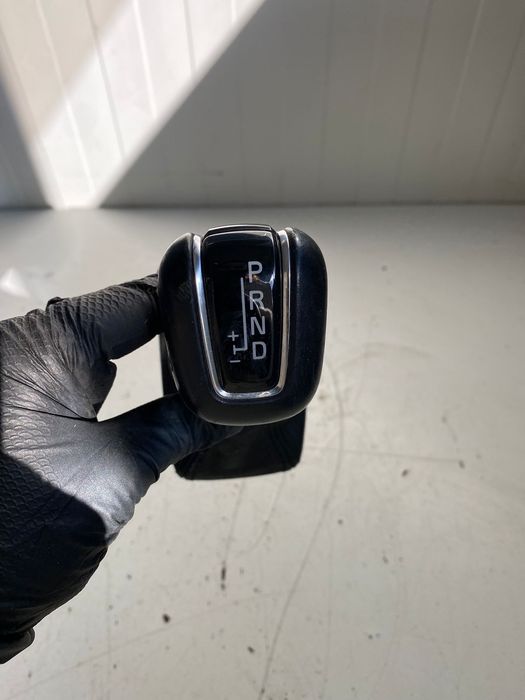 Nuca schimbator viteze VOLVO XC90 XC60 S90 V60 V90 31437770
