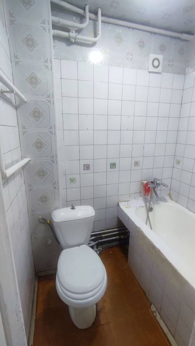 х Чиланзар 23 квартал 2/2/4 Орт.Дилором Тойхона,Комната Разделный