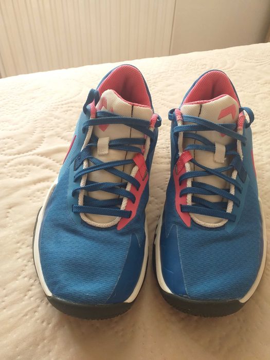 обувки  за баскетбол Nike