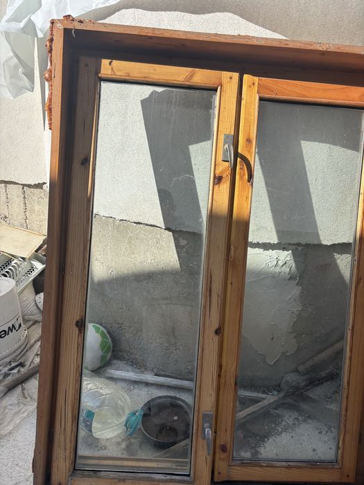 дървена дограма със стъклопакет добро състояние