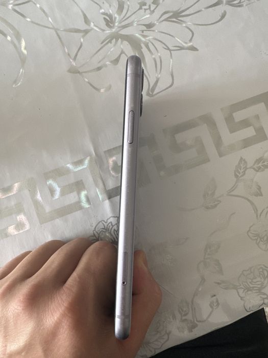 IPhone 11 с гарантией