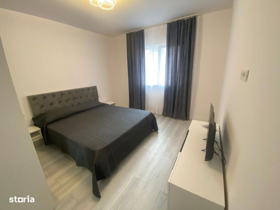 Apartament 3 camere decomandat, metrou Aparatorii Patriei