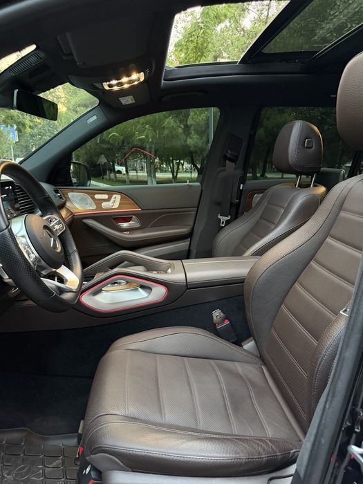 Mercedes Benz GLS450 4 matik 2023/2024 год