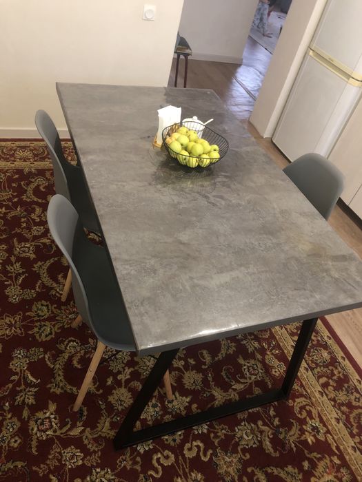 стол кухонный со сульями в комплекте 3 стула