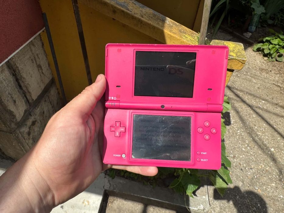 Електронна игра Nintendo DSi