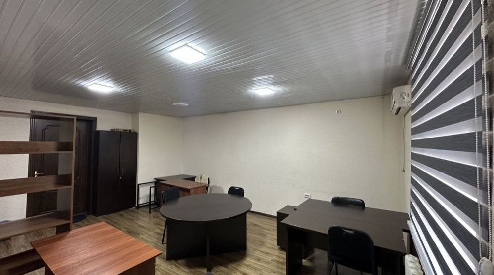 А.Новои .Урда сдаётся офис 28м2.300 у.е с доступом 24/7 с мебелью!