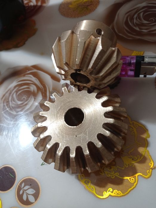 Pinioane bronz pentru cazane