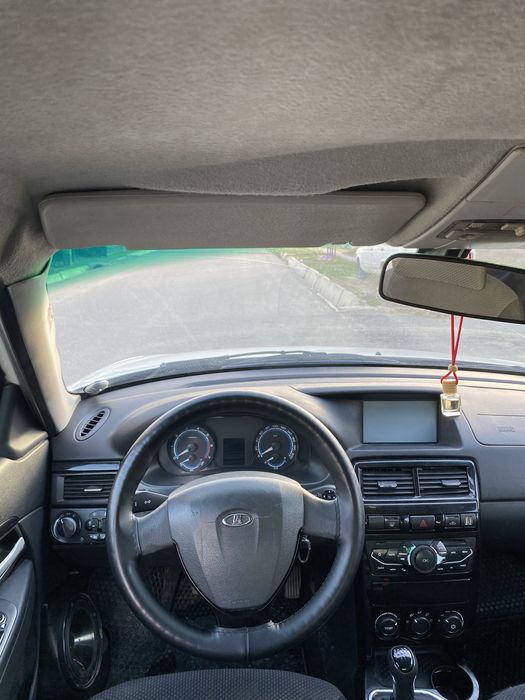 Срочно ! Приора 2013 г.