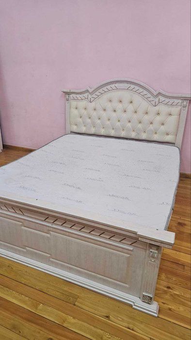 Спальный мебель в комплекте