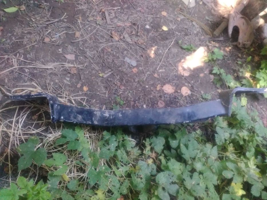 Фаркоп на Митсубиси Паджеро  2