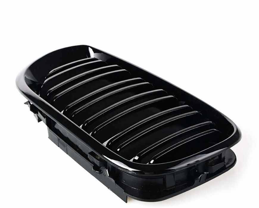 Grilă Dublă “Nari” BMW Seria 3 E46 2002-2005 – Negru Lucios