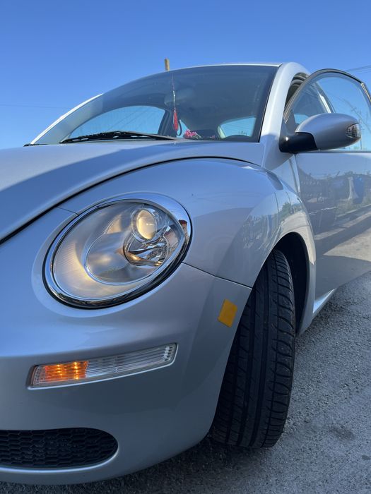 Volkswagen NewBeetle