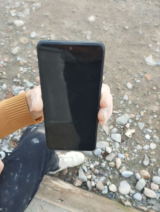 Poko x4 pro xotirira 8.256