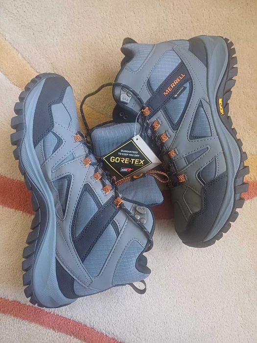 Ghete Merrell Bryce Mid GTX 44 NOI impermeabile