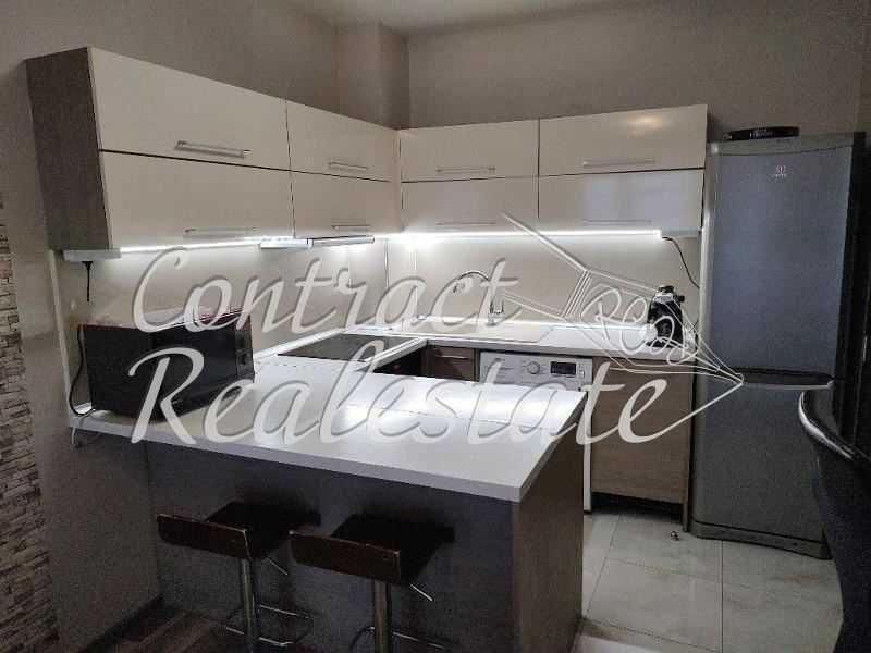 Дава се под наем Двустаен апартамент в Варна, Възраждане 1 - 55 кв.м за 433.5 € - Снимка #1