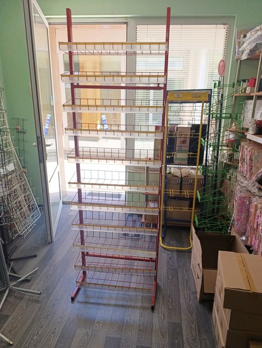 Стилажи за магазин